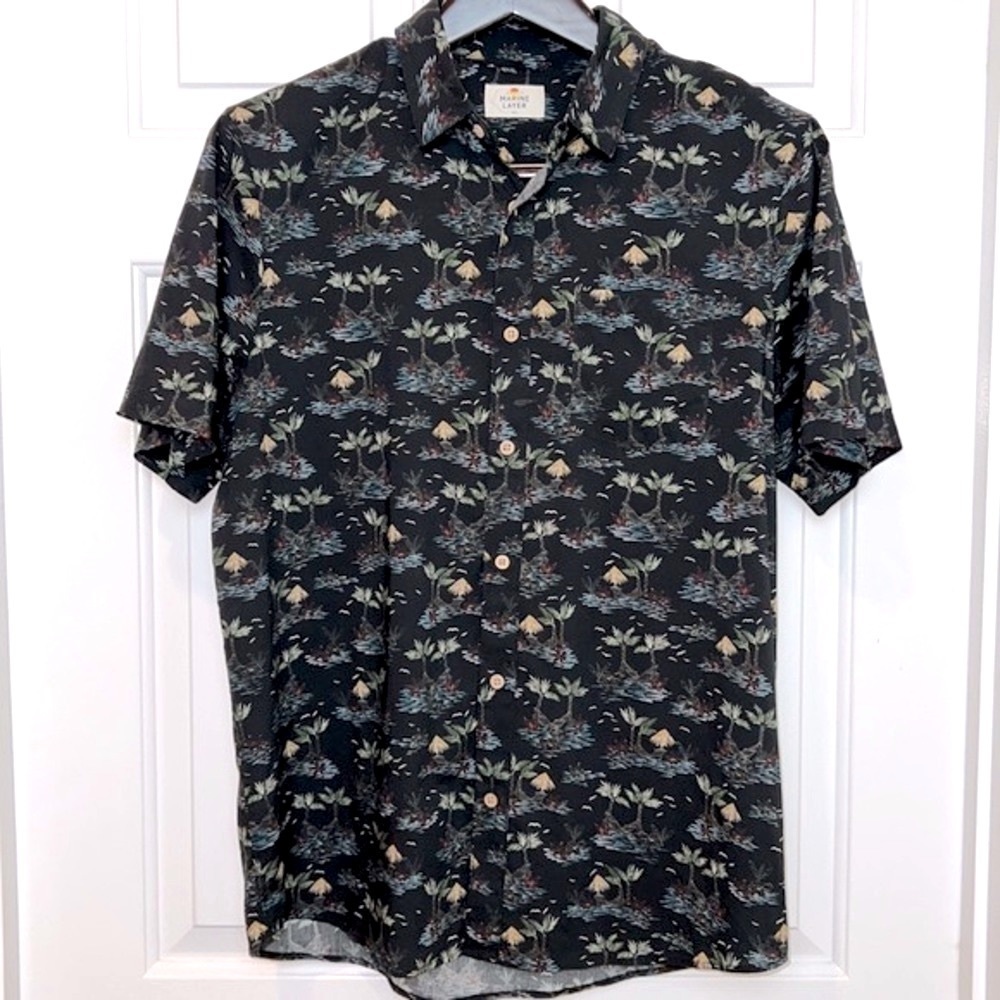 Marine Layer Short Sleeve Camp Shirt Size M/L Black Multi Color NWOT